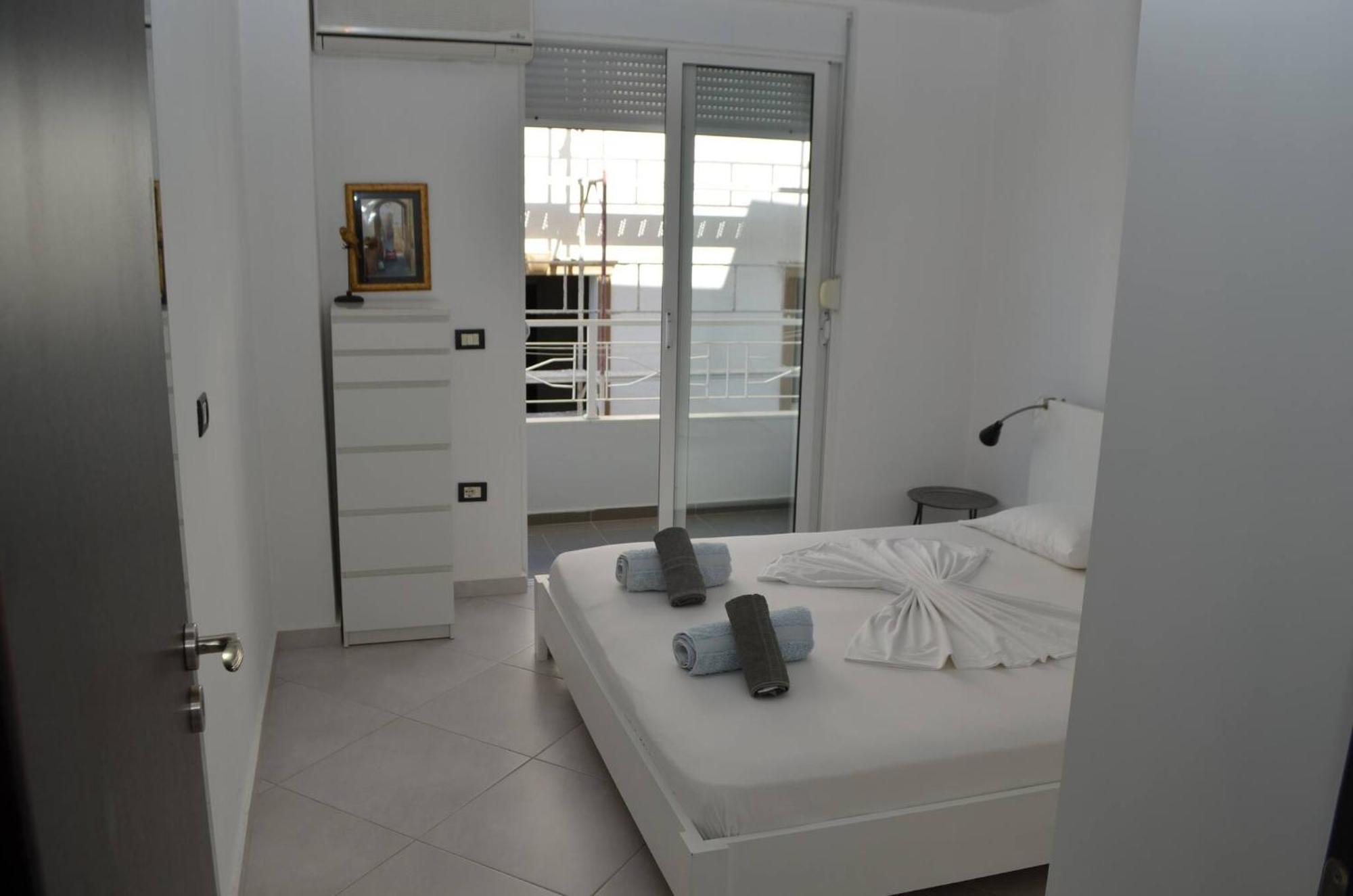 Gert * Sarande